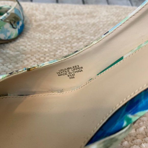 Unisa Peep Toe Floral Heels - Picture 4 of 4